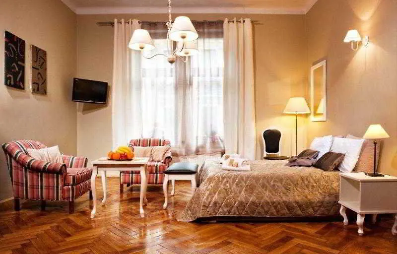 Siesta Aparthotel Cracovia 2*,