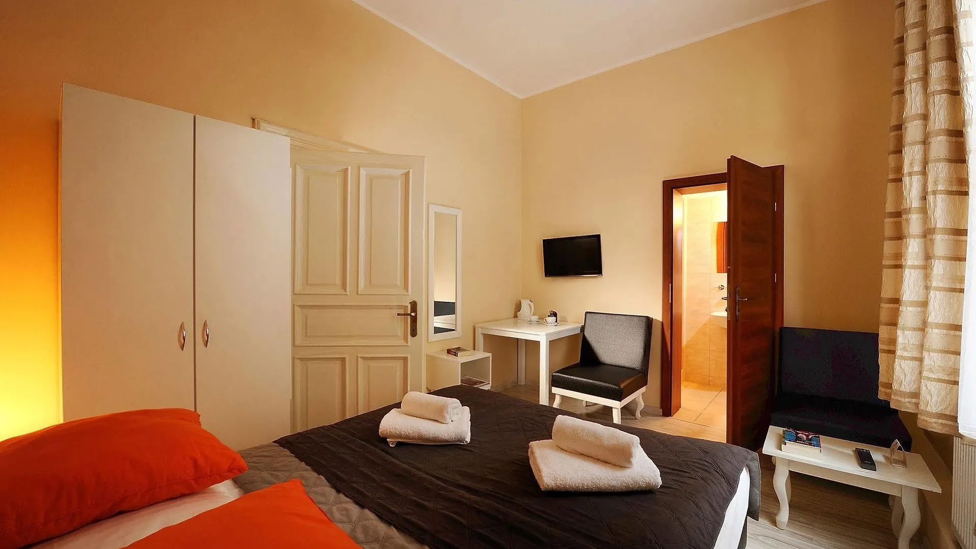 Siesta Aparthotel Cracovia