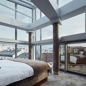 Views Aparthotel
